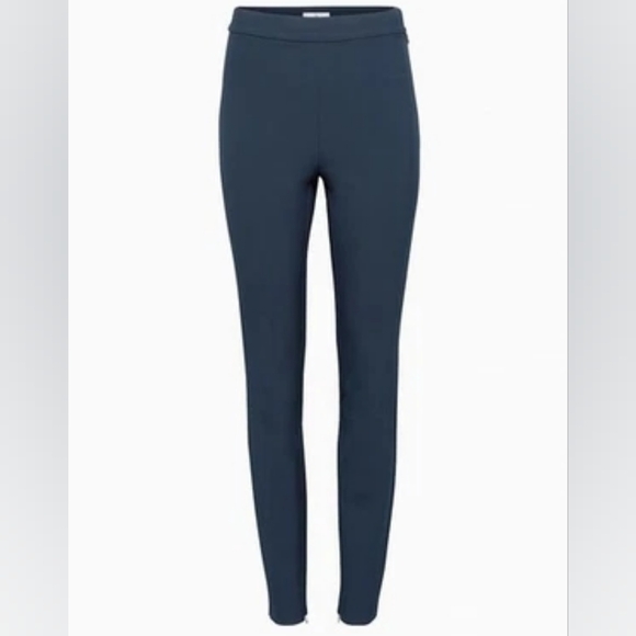 High-waisted slim-fit pants with Zipper ankle - Picture 2 of 6